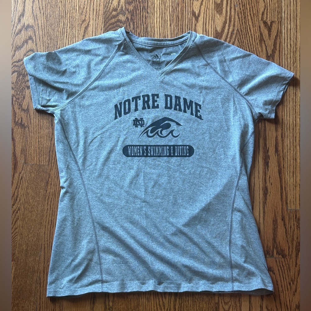 ADIDAS Gray Notre Dame Women's Short Vneck Sleeve dryfit Tee LIKE NEW